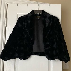 Faux fur cropped jacket, lined